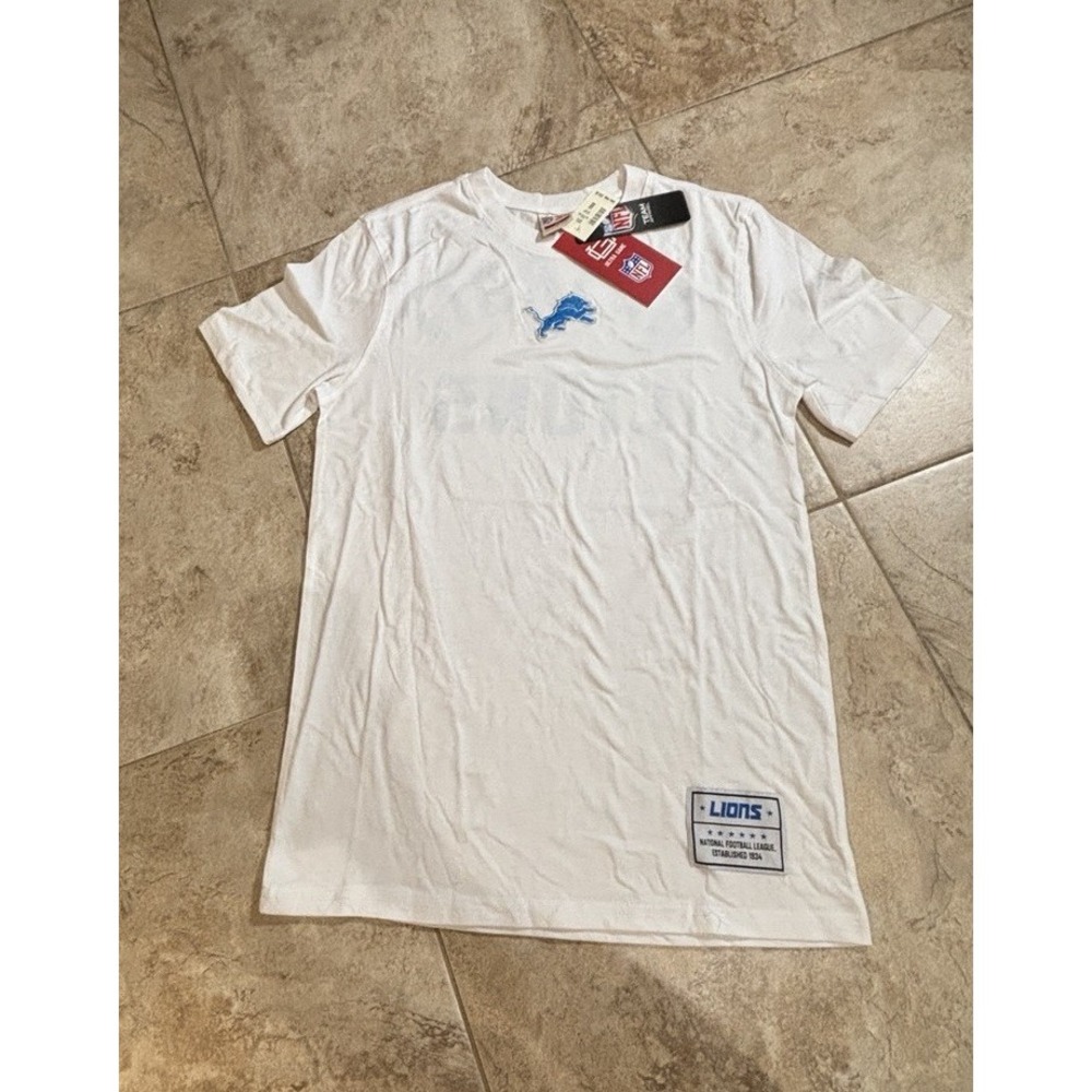 Detroit Lions T Shirt Womens XS White NFL Team Apparel Embroidered NWT